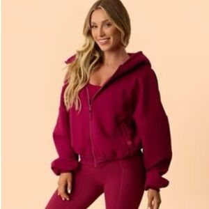 Blogilates Women's Marshmallow Bomber
Jacket - M - Burgundy